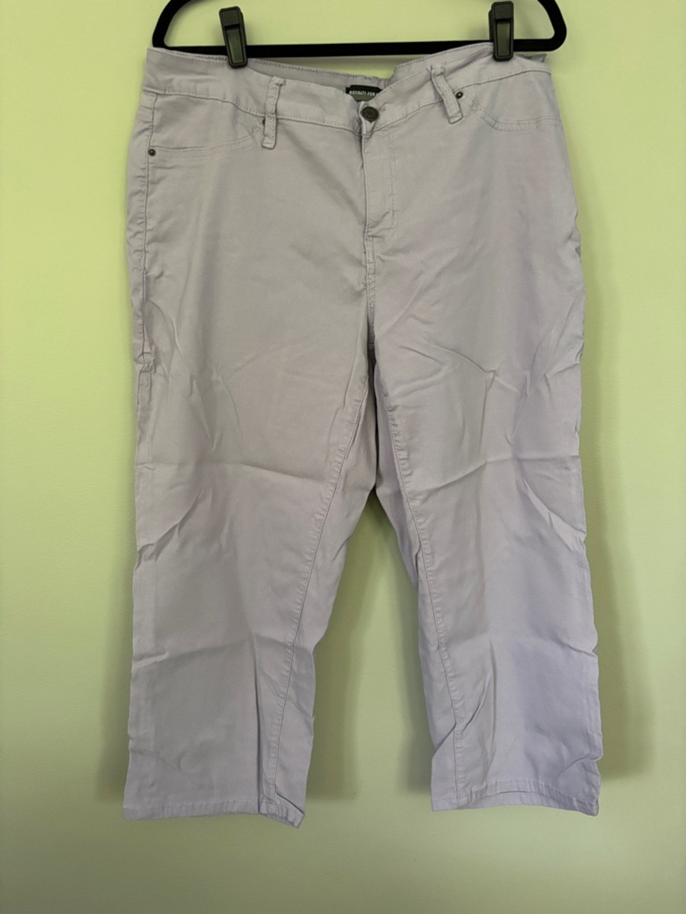 Royalty For Me Lavender Women's Capris